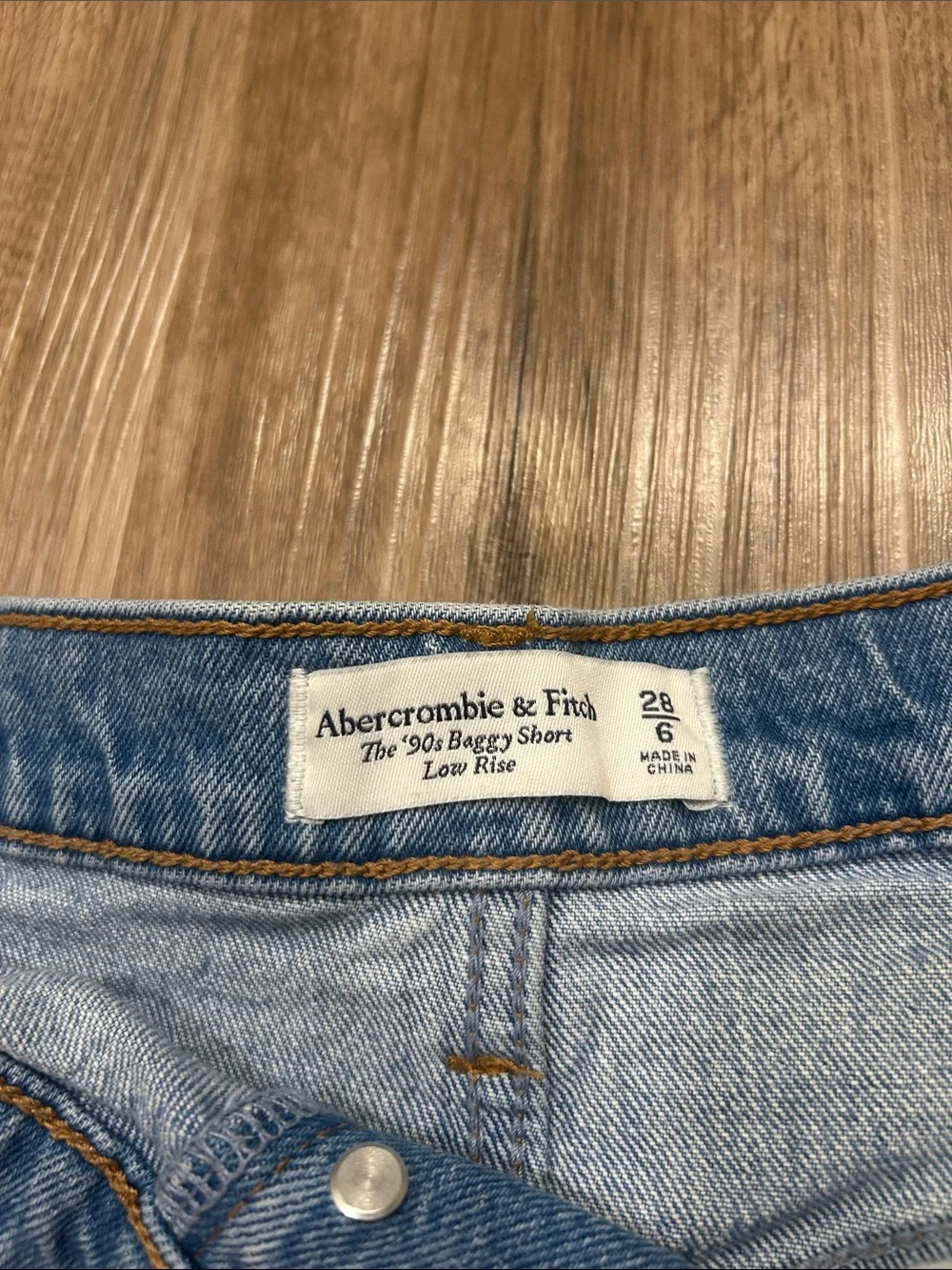 Abercrombie 90s Baggy Short
